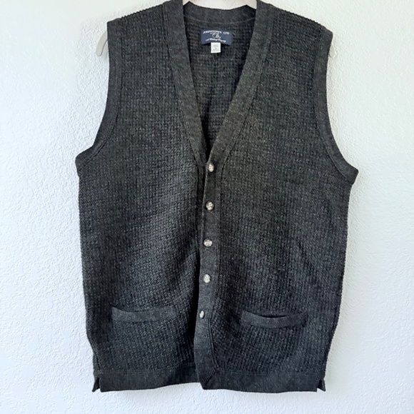 Johnstown LTD Men’s 100% Wool Gray Sweater Vest Size L Grandpa core - Picture 3 of 9
